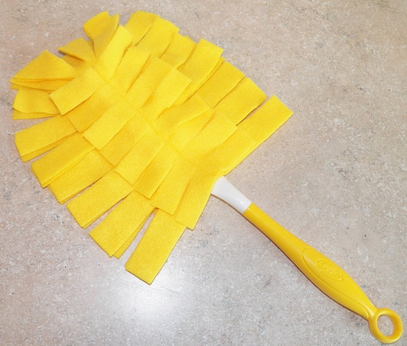 Fleece Reusable Duster Refill compatible with Swiffer Duster YELLOW Inv 27003 image 3