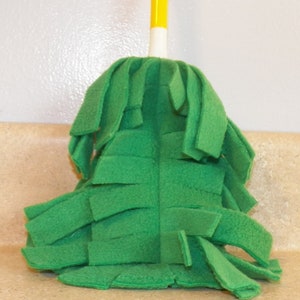 Fleece Reusable Duster Refill compatible with Swiffer Duster GREEN Inv 27004 image 1