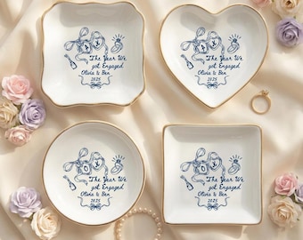 Custom Engagement Ring Dish Tray, The Year We Got Engaged Ceramic Jewelry Holder with Names & Year Wedding Gifts for Couple