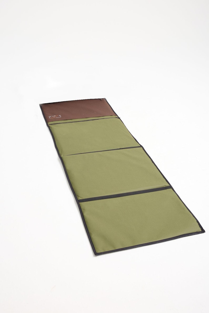 Silla de suelo plegable portátil TayaMat con respaldo - Colchoneta impermeable para camping y asiento de playa imagen 4