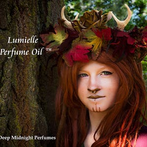 LUMIELLE™ Perfume Oil - Amber, Birchwood, Blackberries, Ivy, Dried Grasses, Honey, Lemon - Realms of the Fae Folk™ Perfume Series
