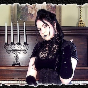 NOCTURNIS Parfümöl - Reife samtige Pflaumen, süße Myrrhe, Virginia-Zedernholz, Amber, Gothic Parfüm, Vampir Parfüm, Dracula