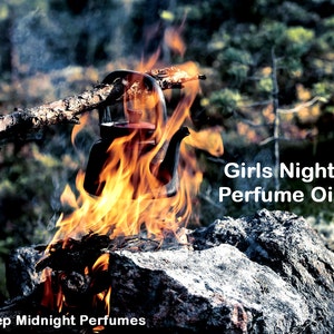 GIRLS NIGHT™ Perfume Oil - The Walking Dead inspired - Roasted coffee, sugar, sandalwood, cassia bark, lavender, snow - Andrea and Michonne
