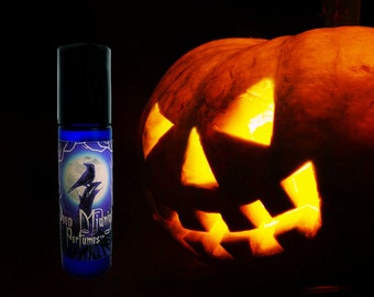 SLEEPY HOLLOW Perfume Oil - Fall leaves, Acorns, Pumpkin, Candy, Spices - Halloween Perfume - Gothic Perfume