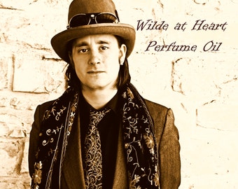 Wilde at Heart Perfume Oil - Cappuccino, Myrrh, Candied Pecans, Blood Orange, Vanilla Bean - Oscar Wilde