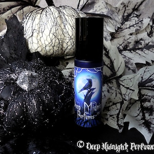 PUMPKIN GLOOM™ Perfume Oil - Pumpkin, Moss, Fog, Spices, Soil, Decayed Fruit - Halloween Perfume- Fall Fragrance