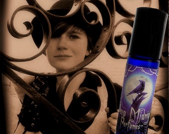 CLOCKWORK CUTIE Perfume Oil - Fresh Wild Berries, Concord Grapes, Dark Flowers, Vanilla Accord - Victorian Perfume
