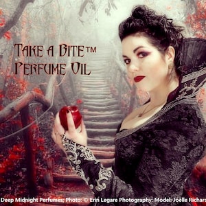 TAKE A BITE™ Perfume Oil - Fresh Red Apples, Lush Raspberries, Pale Creamy Amber, Blackened Amber, Old Wood, Clove Bud - Fantasy Perfume