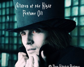 CHILDREN Of The NIGHT™ Perfume Oil -  Dragon's blood, Vanilla, Champaka Flower, Figs, Heliotrope -  Gothic perfume - Vampire Perfume