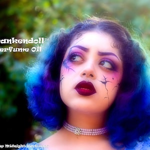 FRANKENDOLL™ Perfume Oil - Pears, Peaches, Oak Wood, Marshmallow, Blackberries, Amber, Chocolate Pudding, Graveyard Soil - Halloween Perfume