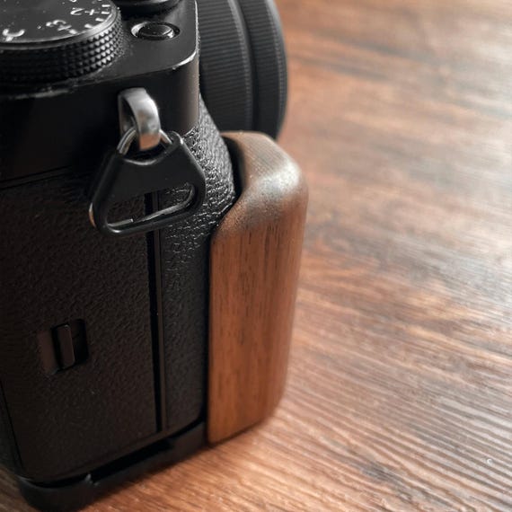 Fujifilm X-T5 Walnut Wood Aluminum Camera Grip – Ergonomic L