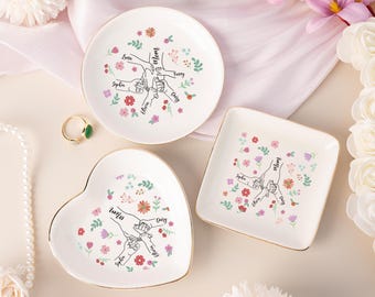 Piatto porta-anelli in ceramica personalizzato, piatto porta-gioielli per la mamma, regalo per la festa della mamma, mamma e bambini che si tengono per mano, regalo per il legame familiare 2026, regalo ricordo per la mamma