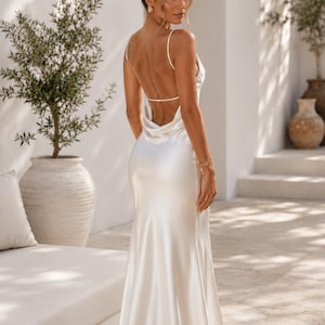 a line strap dress Rihoas V Neck Tie Solid Ruched Flare A-Line Maxi Dress, Black / S ensuring a comfortable and slit prom dresses Backless tie-dye dress Print Size:XS/US 2