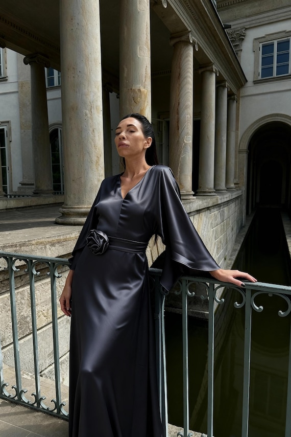 charcoal a line dress Satin Maxi Gown, Cape Sleeves, Elegant A-line Size:32