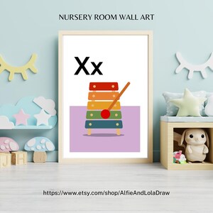 X sta per Xilofono - Stampa da parete con alfabeto per la cameretta dei bambini / Decorazione musicale per la cameretta / Poster educativo dalla A alla Z / Regalo per baby shower / Realizzato su ordinazione