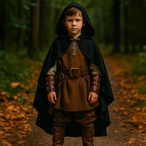 Medieval Hooded Cape For Kids Renaissance Short Cloak Fantasy Fair Witch Hooded Cloak Festiva Gothic Halloween Costume for Girls Boys Gift