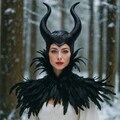 Gothic Feather Cape Shawl With Horn Set for Adult Witch Costume Medieval Renaissance Cloak Vampire Witch Gothic Festival Halloween Costume