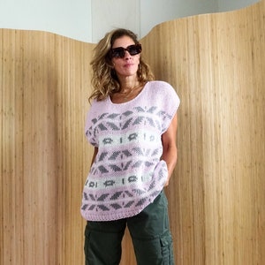 Vintage 80er Slouchy Rosa Abstrakte Ärmellose Pullover Streifen Stricken Lange Weste