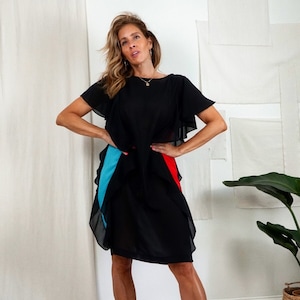 Vintage 80&#39;s Avant Garde Ruffle Black Contrast Red Side Blue Colorblock Sleeveless Shift Dress