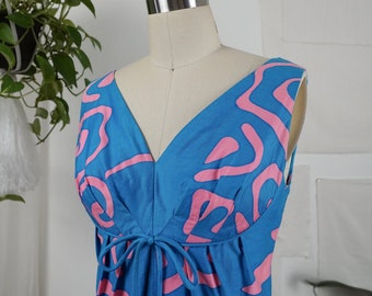 Vintage des années 60 bleu turquoise abstrait hawaïen long bubble