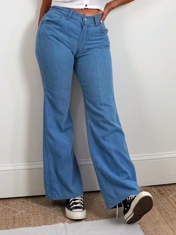 Vintage 70s Big Yank Bell Bottom Jeans – Chambray Wide Leg, 28 