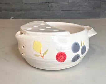 Plat égouttoir à Fruits Vintage – Faïence Rose, Forme Feuille De Chou (occasion)