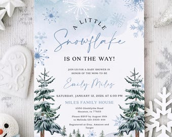 Puede incluir: Una tarjeta de invitación rectangular para baby shower con copos de nieve azules en acuarela y pinos verdes. El texto dice A LITTLE Snowflake IS ON THE WAY! JOIN US FOR A BABY SHOWER IN HONOR OF THE MOM-TO-BE Emily Miles SATURDAY, JANUARY 12, 2026.