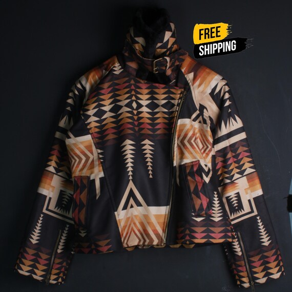 Kelly Reilly Aztec Cropped Coat with Shearling Collar | Western Wool Jacket for Womens | TV Show Cosplay