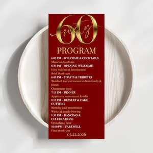 Puede incluir: Un programa de eventos rojo con texto dorado y un gráfico dorado "60". El programa enumera el programa de una celebración, incluyendo bienvenida, cena, brindis y baile. La fecha "03.22.2026" está en la parte inferior.