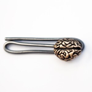 Brain tie bar image 1