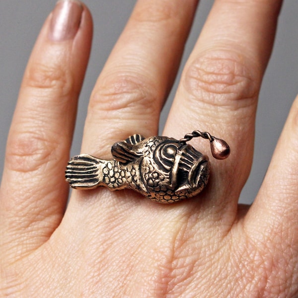 Angler fish knuckle duster ring