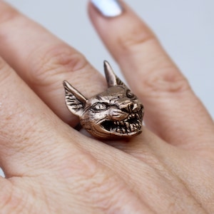 Wild cat ring lynx caracal