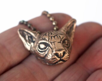 Collar de gato esfinge