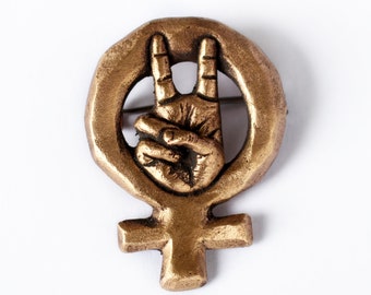 Victorious women, feminist symbol brooch pin