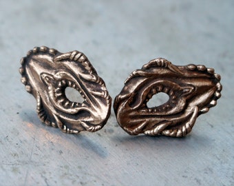 Vagina dentata post earrings, yoni symbol, feminist jewelry, bronze and titanium earrings