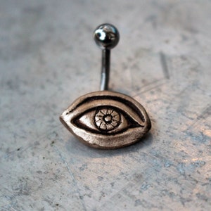 Piercing ventre, barre en titane ou en acier chirurgical