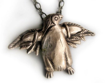 Penguin necklace take flight