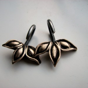 Star anise leaf earrings 12 gauge