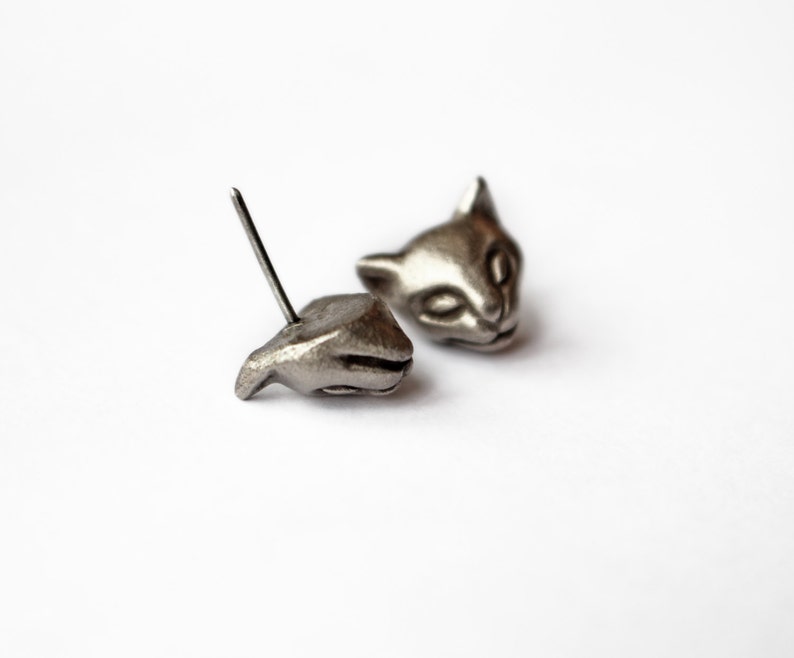 Silver cat earrings niobium or titanium post image 4