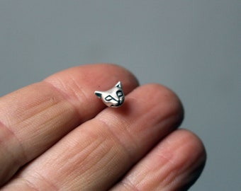 Tiny cat nose stud