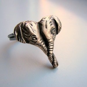 Elephant ring, elephants in love, heart ring