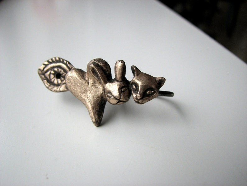 Two finger ring I love animals riddle