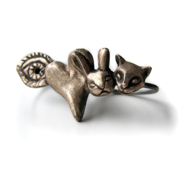 Two finger ring I love animals riddle