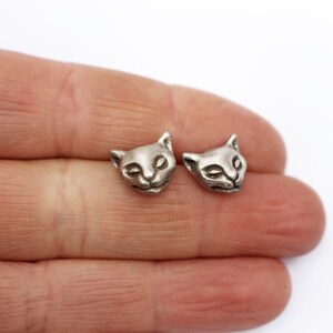 Silver cat earrings niobium or titanium post image 3