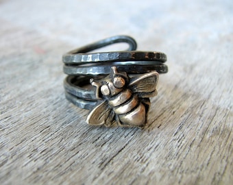 Mens ring bee insect