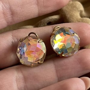 Vintage Aurora Borealis Beautiful Crystal Stud Earrings