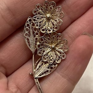 Vintage Silver Filigree Flower Brooch