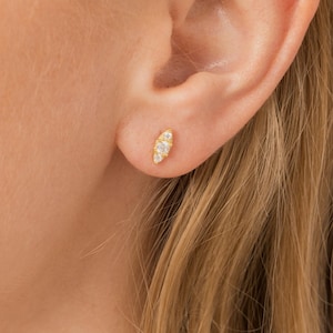 Tiny Triple Diamond Stud Earring, Minimalist Stud Jewelry, Bridal Jewelry, Gift for Her, Dainty Pave Oval Stud Earring, Dainty Gold Earring
