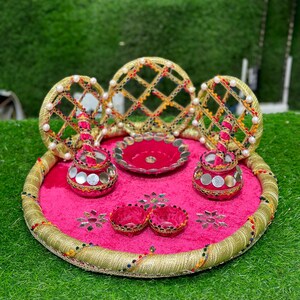 Handmade Rasam Thaal: Pakistani Wedding Tray with Mirror & Gota Details