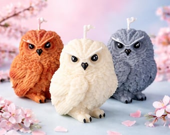 Handmade owl candle | White reminiscent of Harry Potter's owl Hedwig | Unique & hand-painted